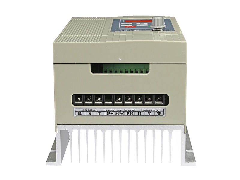 4000H通用變頻器，變頻器三相380V，變頻器廠家，電機(jī)變頻器