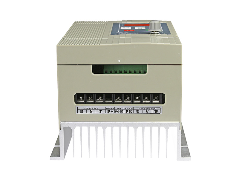 4000H三相水泵變頻器，380V恒壓供水變頻器，變頻恒壓供水，變頻器廠家